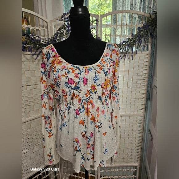 Free People Tops - Free People Floral Peasant Blouse